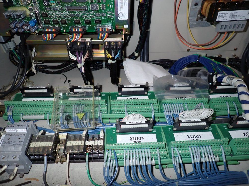 Yaskawa Electric Corporation Robot Controller Panel - Yasnac-xrc-up20