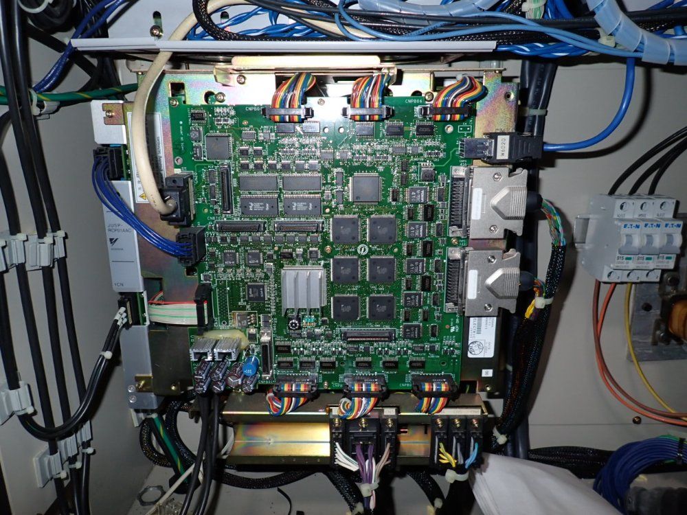 Yaskawa Electric Corporation Robot Controller Panel - Yasnac-xrc-up20