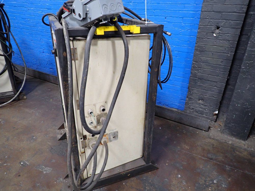 Yaskawa Electric Corporation Robot Controller Panel - Yasnac-xrc-up20