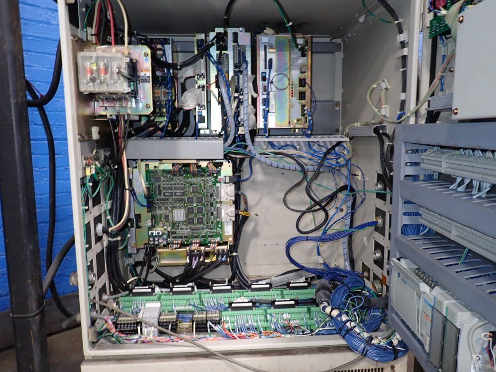 Yaskawa Electric Corporation Robot Controller Panel - Yasnac-xrc-up20