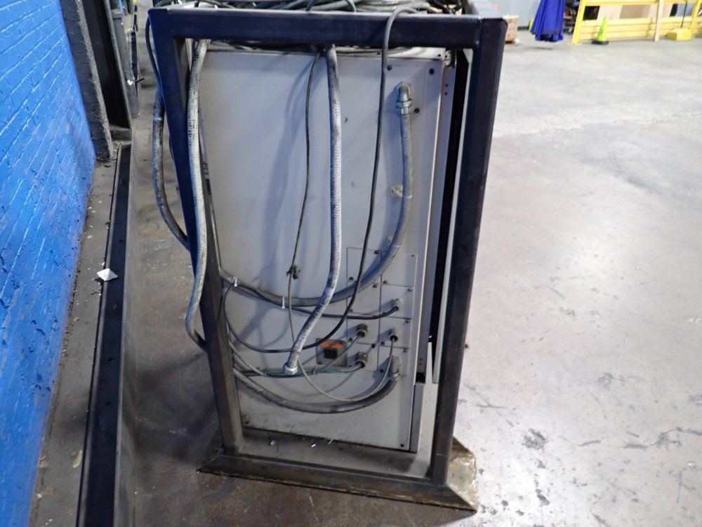 Yaskawa Electric Corporation Robot Controller Panel - Yasnac-xrc-up20