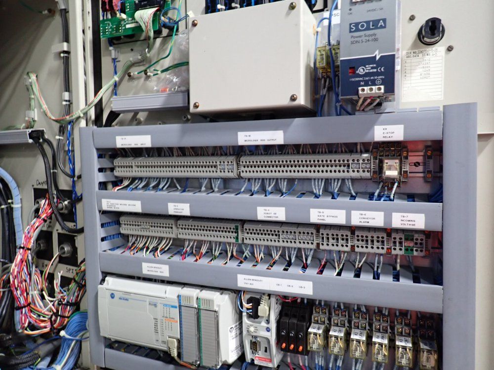 Yaskawa Electric Corporation Robot Controller Panel - Yasnac-xrc-up20