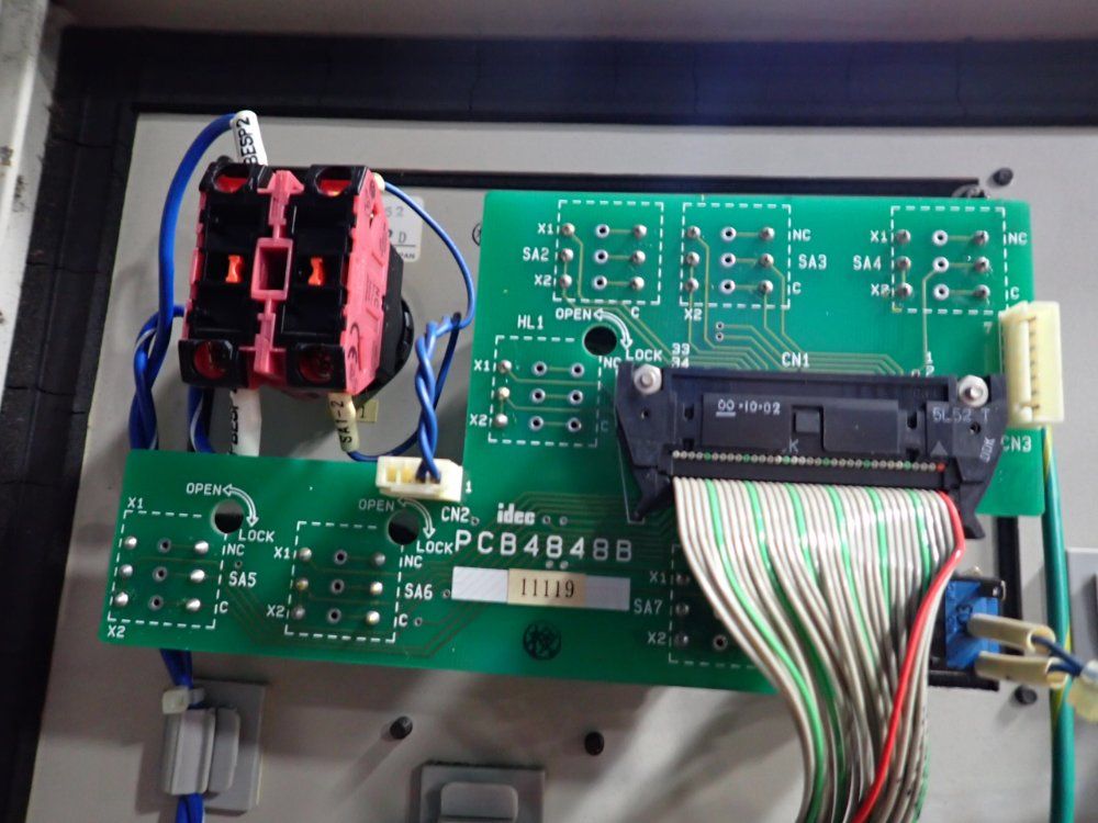 Yaskawa Electric Corporation Robot Controller Panel - Yasnac-xrc-up20
