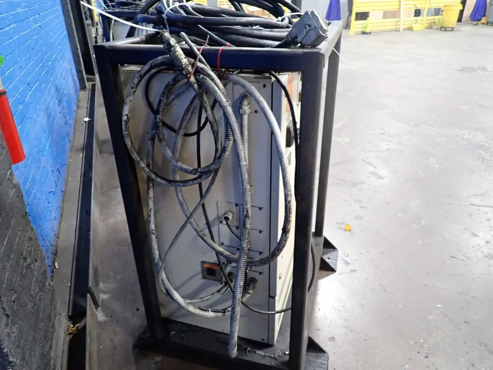Yaskawa Electric Corporation Robot Controller Panel - Yasnac-xrc-up20
