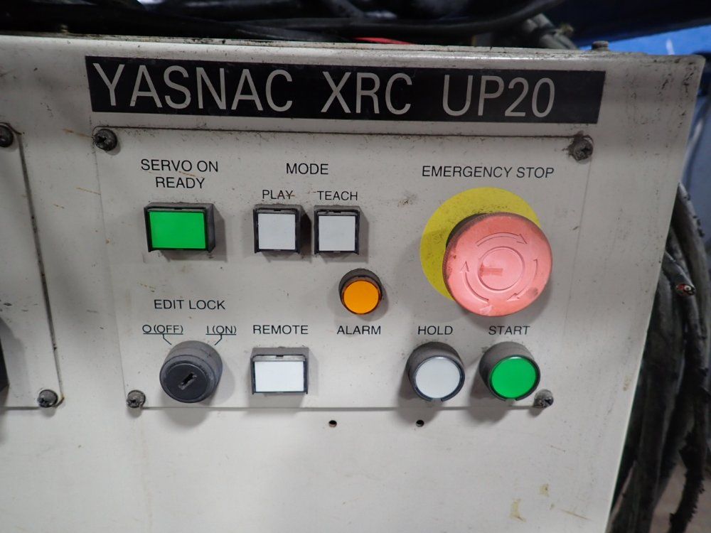 Yaskawa Electric Corporation Robot Controller Panel - Yasnac-xrc-up20