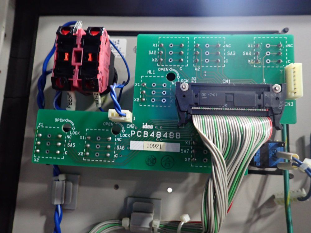 Yaskawa Electric Corporation Robot Controller Panel - Yasnac-xrc-up20