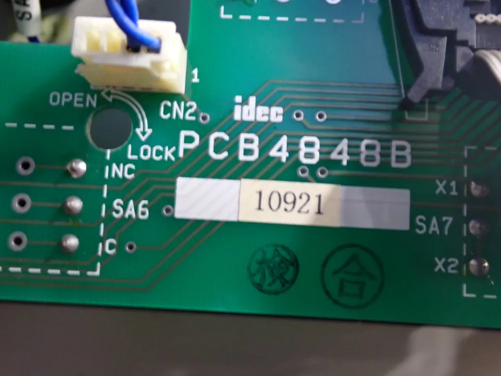 Yaskawa Electric Corporation Robot Controller Panel - Yasnac-xrc-up20
