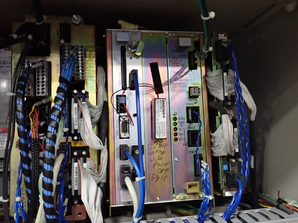 Yaskawa Electric Corporation Robot Controller Panel - Yasnac-xrc-up20