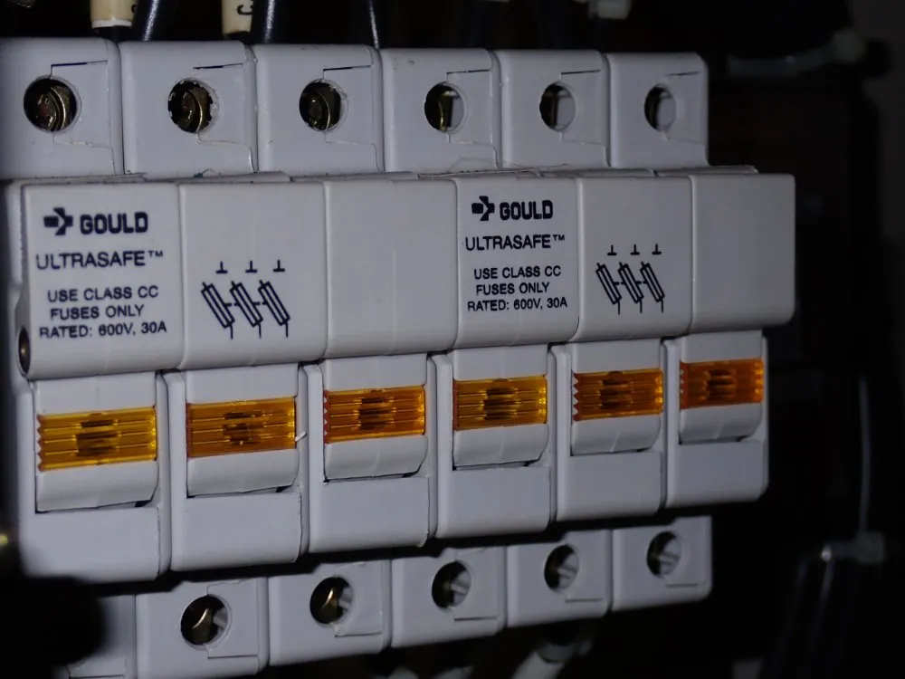 Yaskawa Electric Corporation Robot Controller Panel - Yasnac-xrc-up20