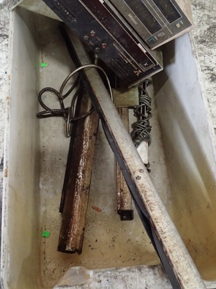 Anilam / Mitutoyo Linear Scales & Digital Read Out - Alc-3705w