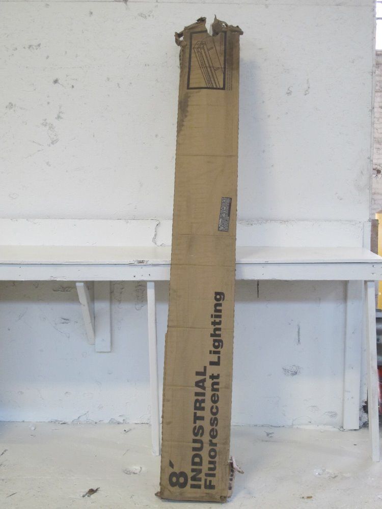 Simkar 8' Fluorescent Light Fixture