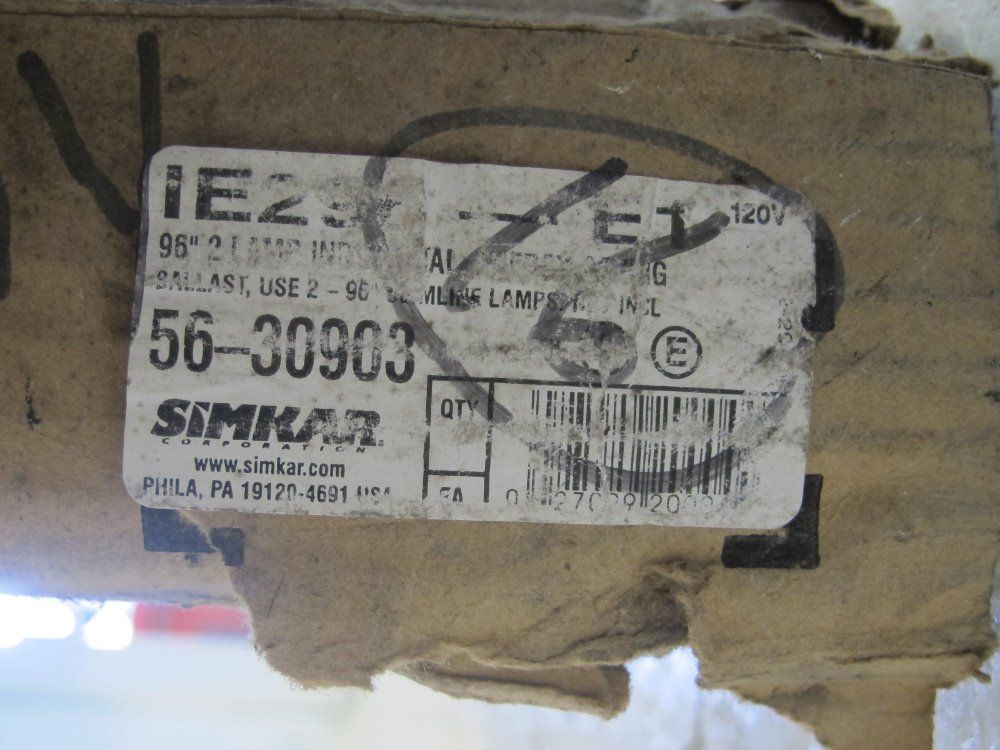 Simkar 8' Fluorescent Light Fixture