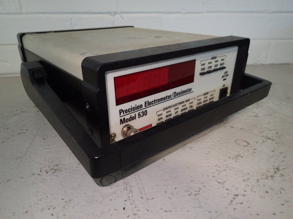 Victoreen Precision Electrometer / Dosimeter - 530