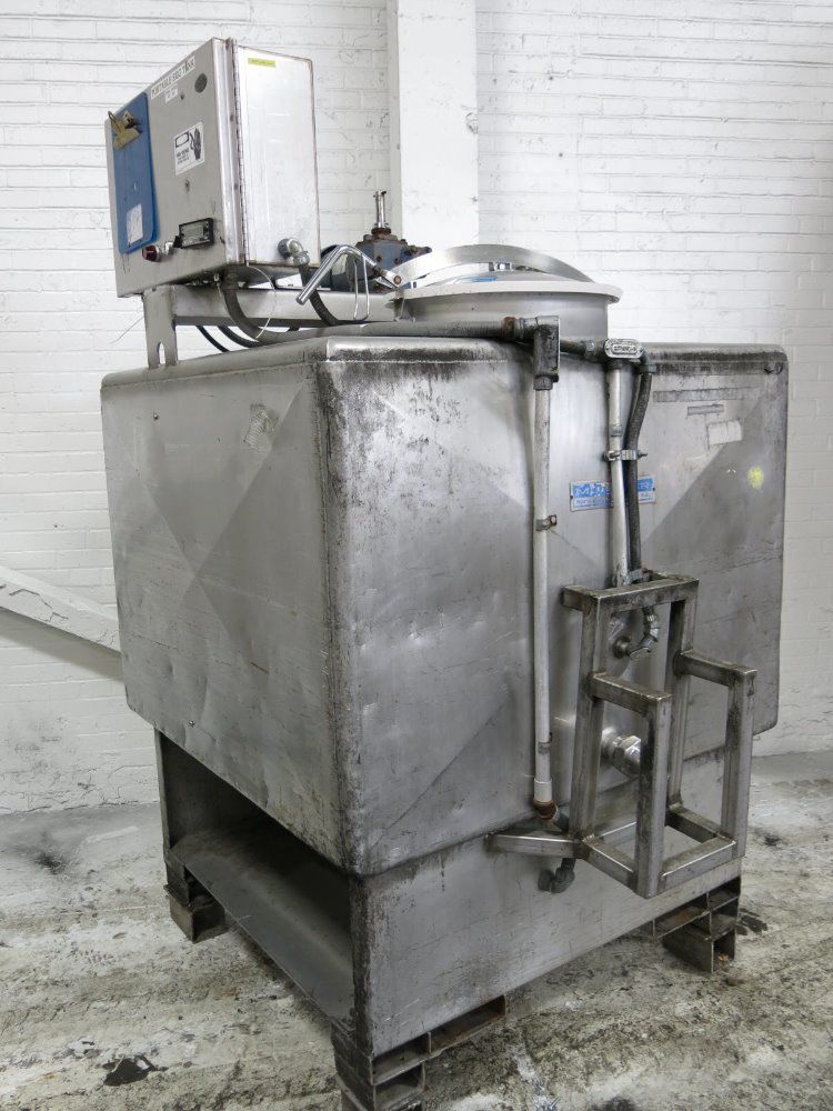 Mueller S/s Mixing Tank