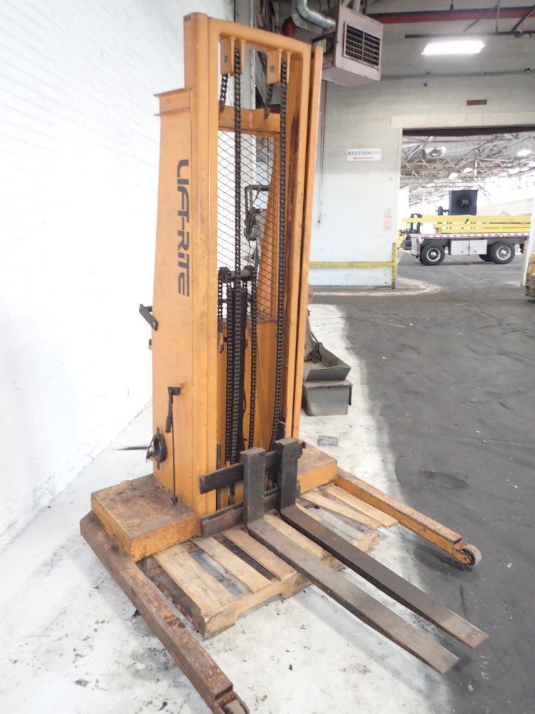 Lift - Rite Electric Straddle Lift