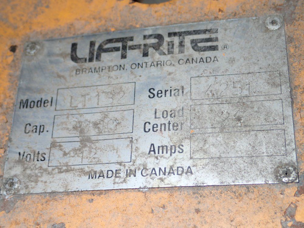 Lift - Rite Electric Straddle Lift