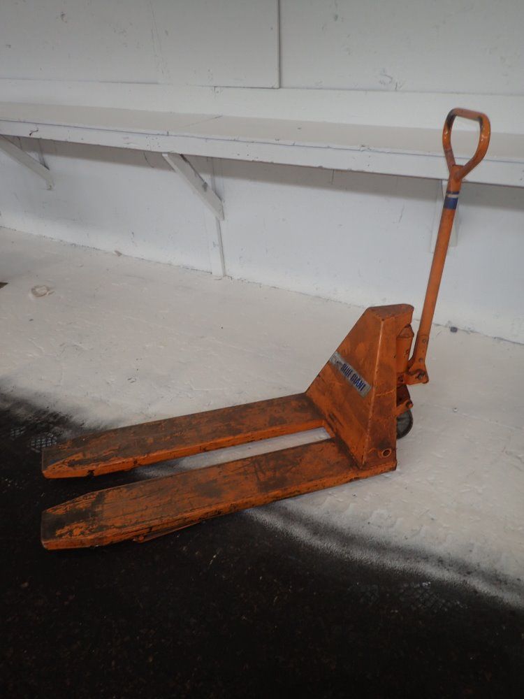 Blue Gaint Pallet Jack