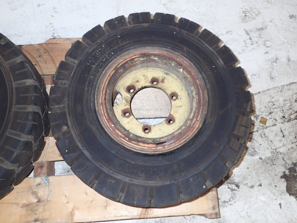 Solideal Pneumatic Forklift Tires