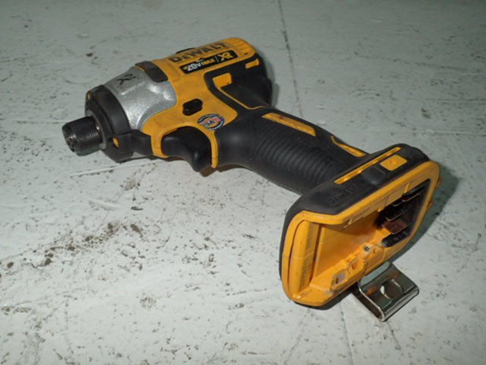 Dewalt Cordless Electric Impact Wrench