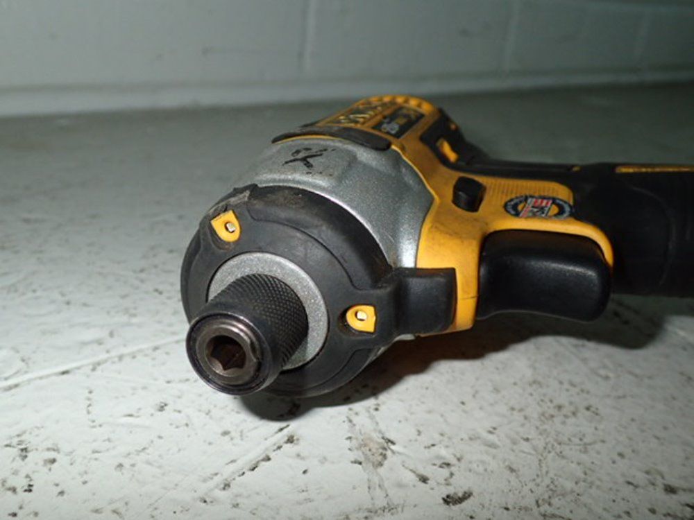 Dewalt Cordless Electric Impact Wrench