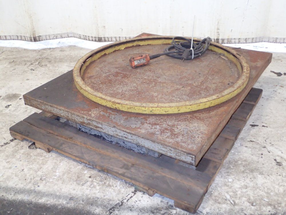 West Bend Rotary Lift Table