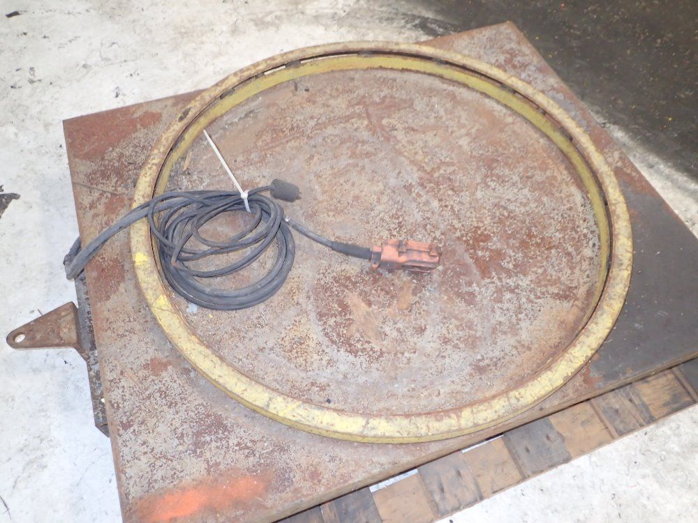 West Bend Rotary Lift Table