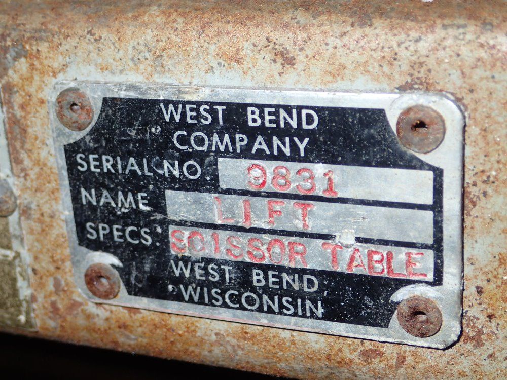 West Bend Rotary Lift Table