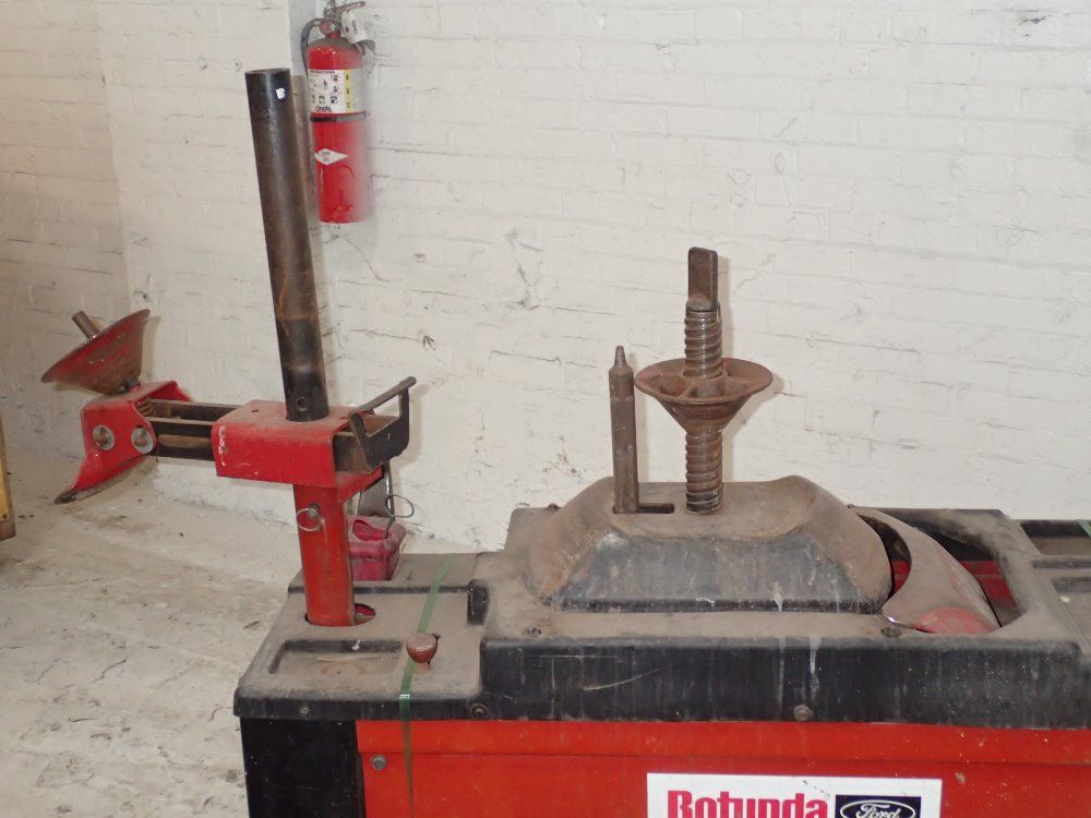 Rotunda/coats Tire Machine