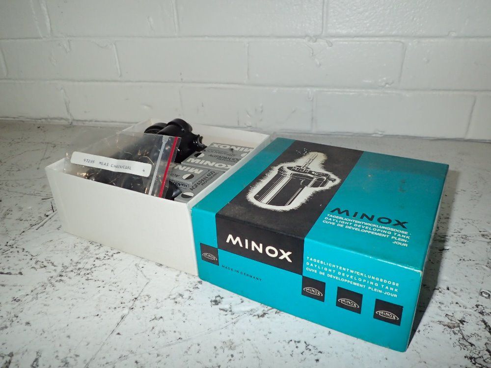 Minox Daylight Developing Tank