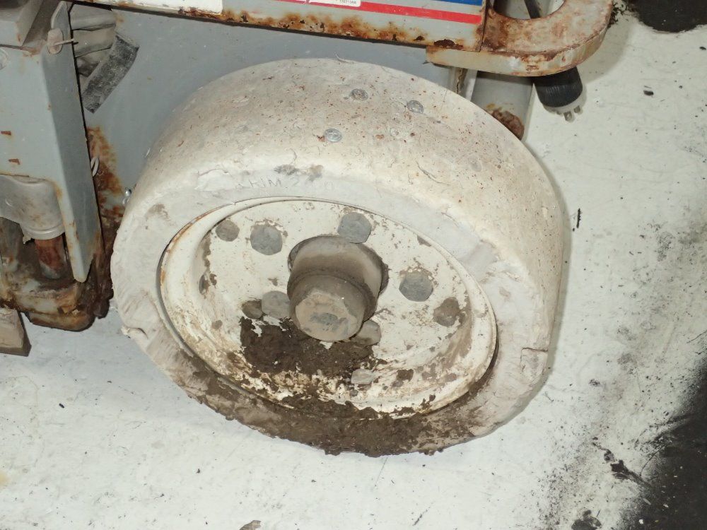 Sky Jack Scissor Lift