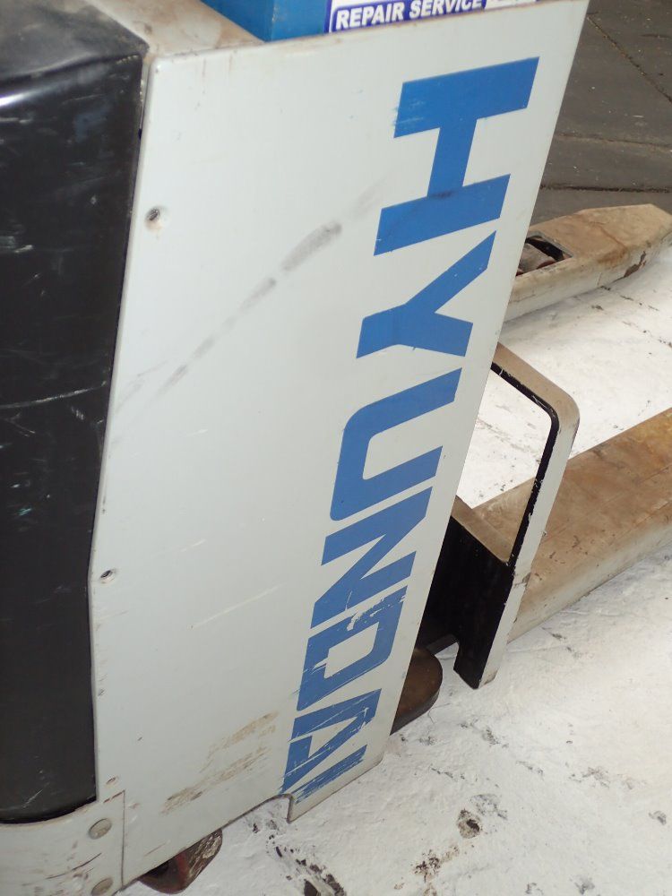 Hyundai Walk-behind Electric Pallet Jack
