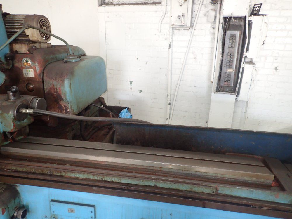 Tos Hostivar Grinder