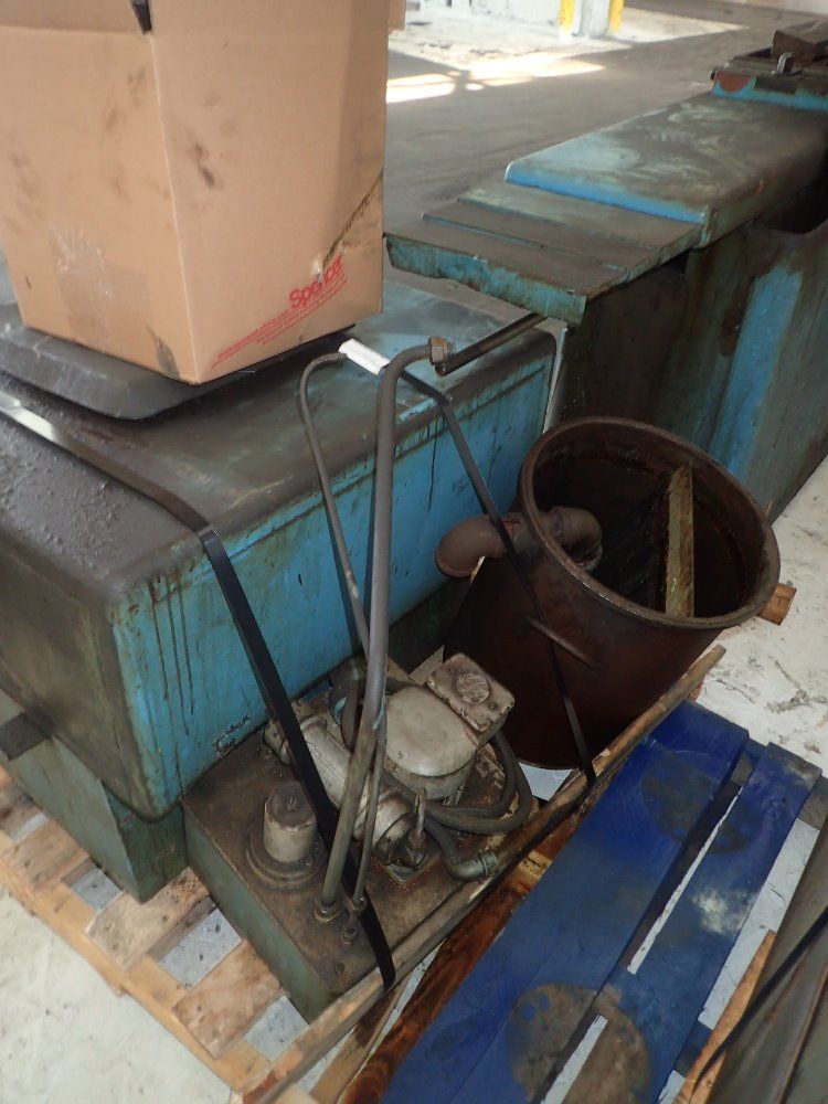 Tos Hostivar Grinder