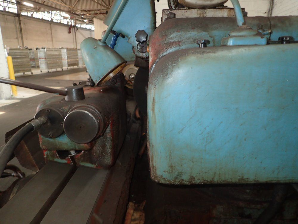 Tos Hostivar Grinder