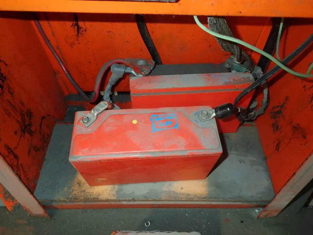 Presto Lifts Electric Straddle Lift