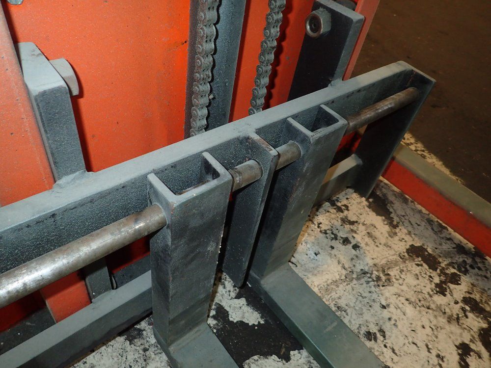 Presto Lifts Electric Straddle Lift