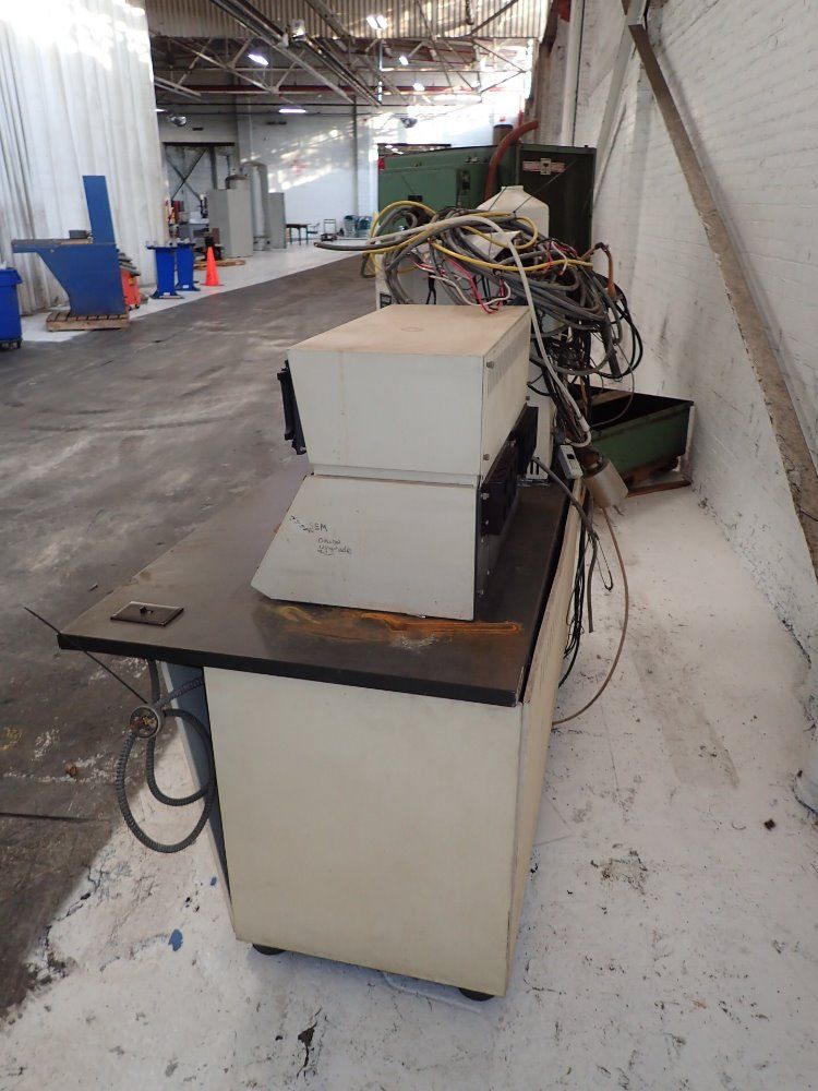 Amray Electron Microscope