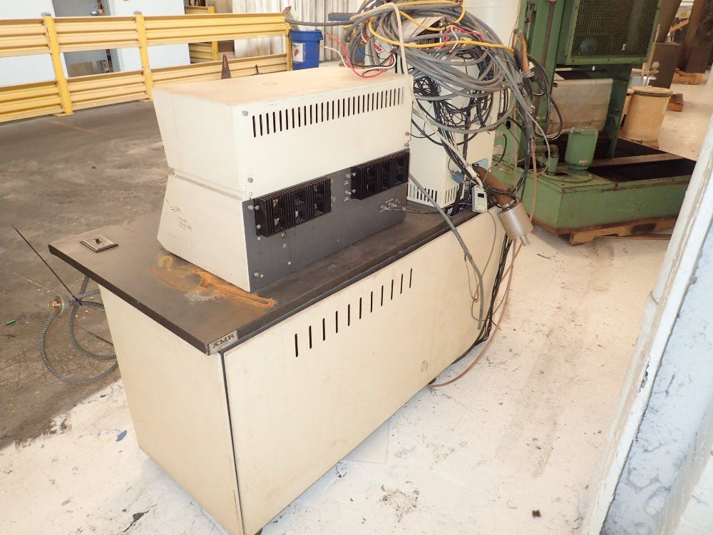 Amray Electron Microscope