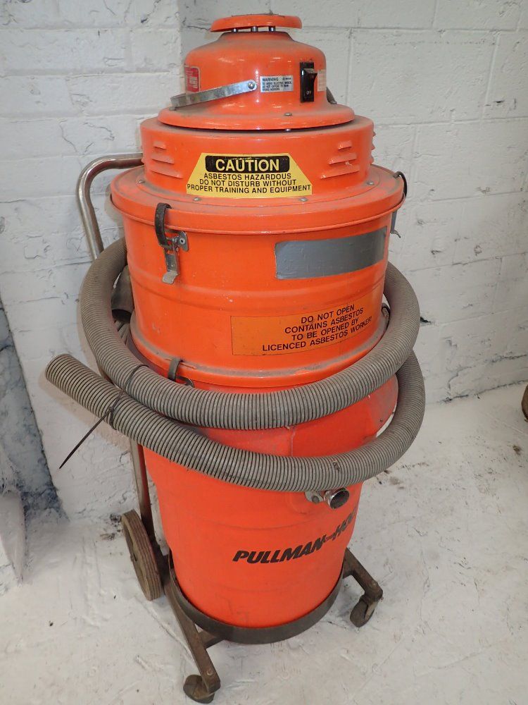 Pullman White Holt Vacuum