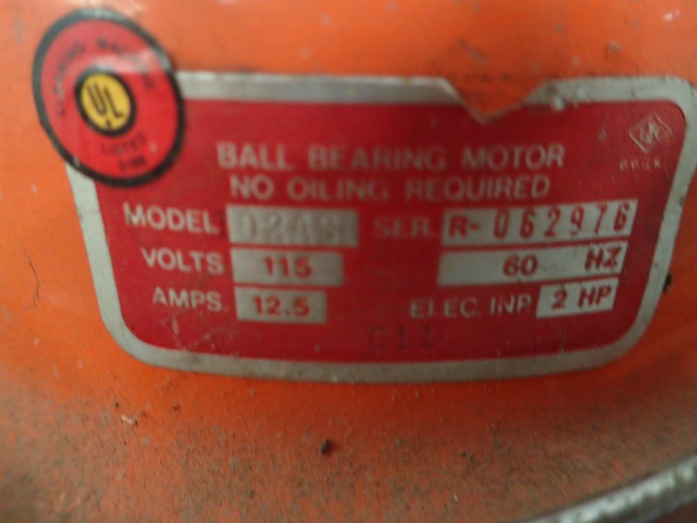 Pullman White Holt Vacuum