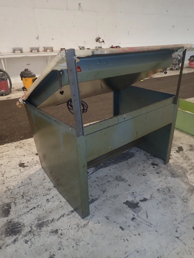 Gallo Machine Lighted Drafting Table