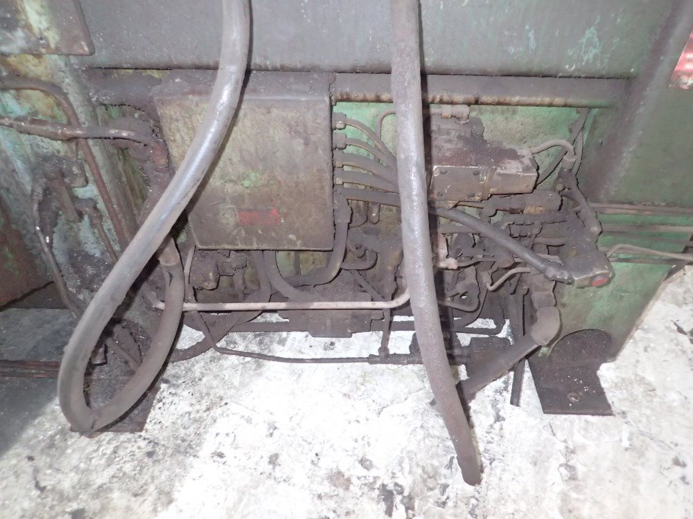 Do-all Vertical Bandsaw