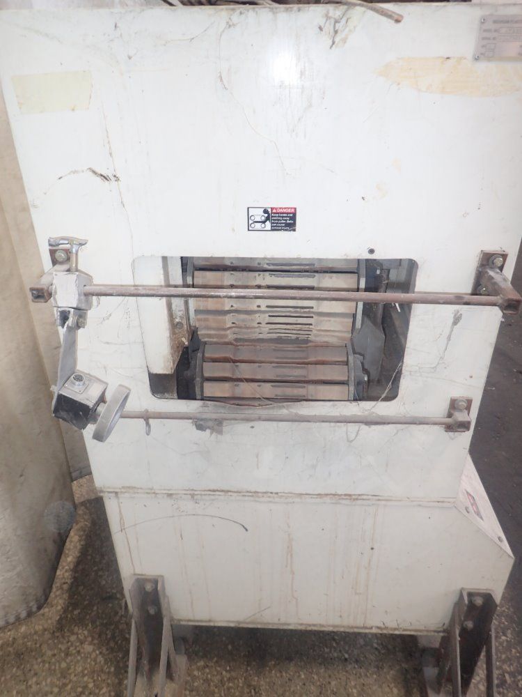 Michigan Plastics Machinery Puller