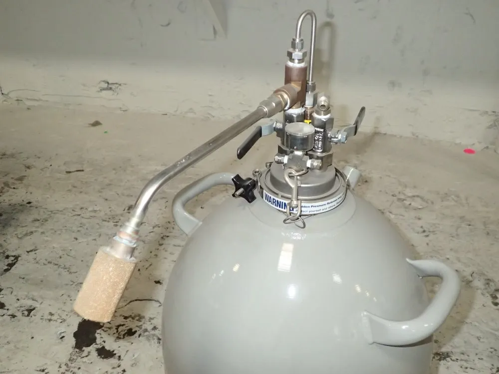 Taylor Wharton Liquid Dewar