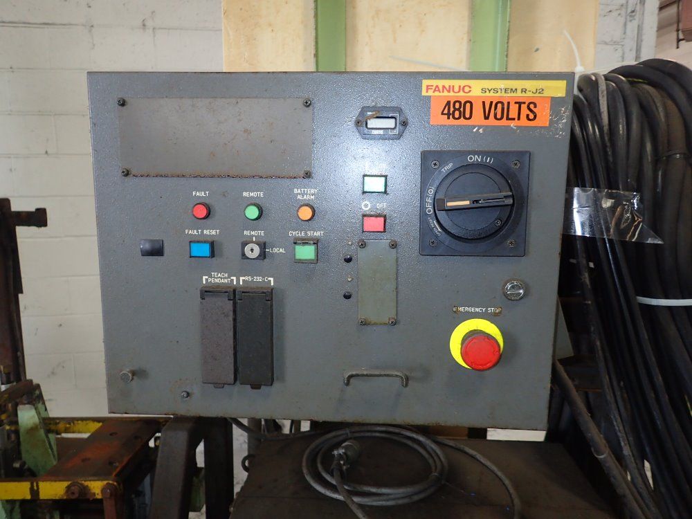 Fanuc Robot W/ Spot Welder