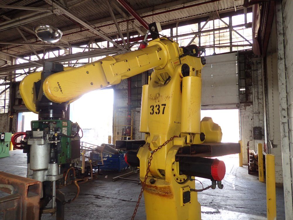 Fanuc Robot W/ Spot Welder