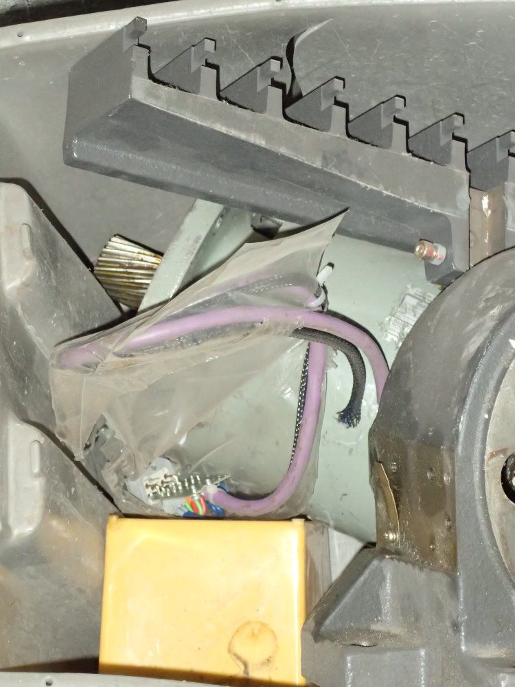 Horizon Programmable Paper Cutter