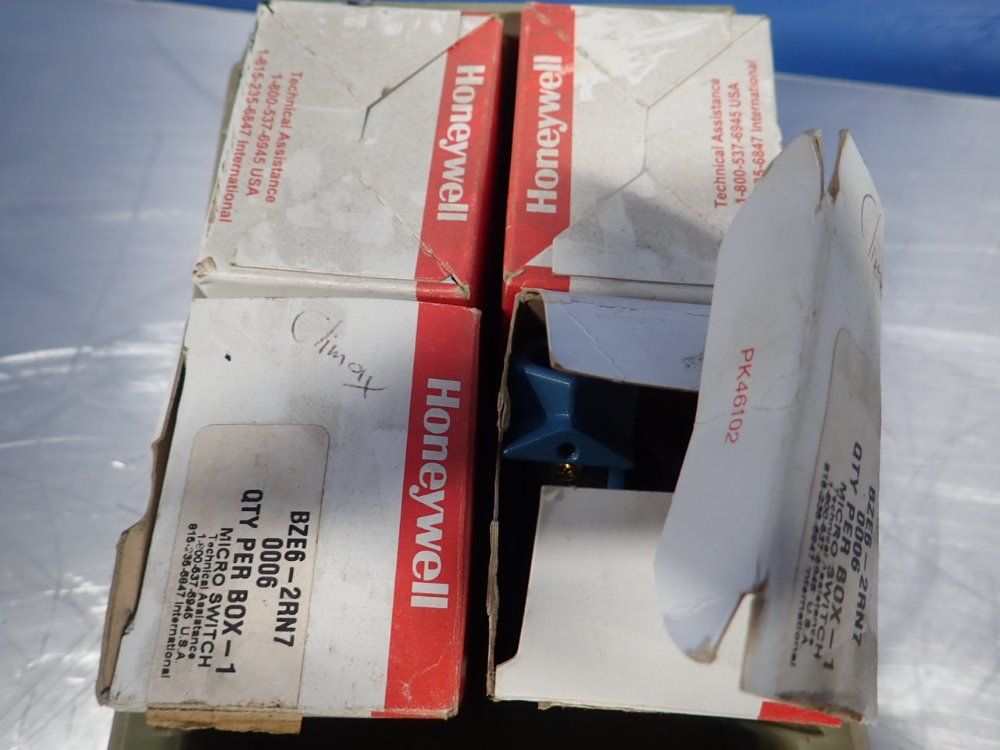 Square D / Honeywell Switches