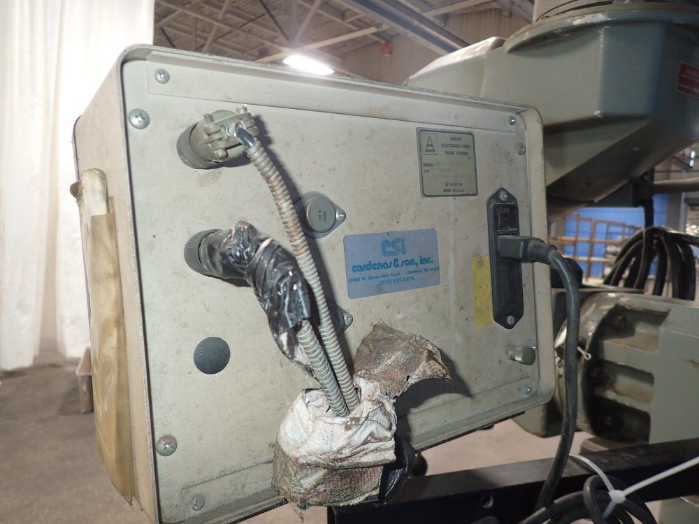 Ex-xell-o Vertical Mill