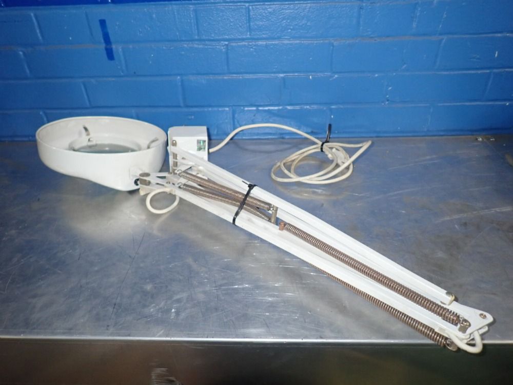 Lts Adjustable Magnifying Work Lamp